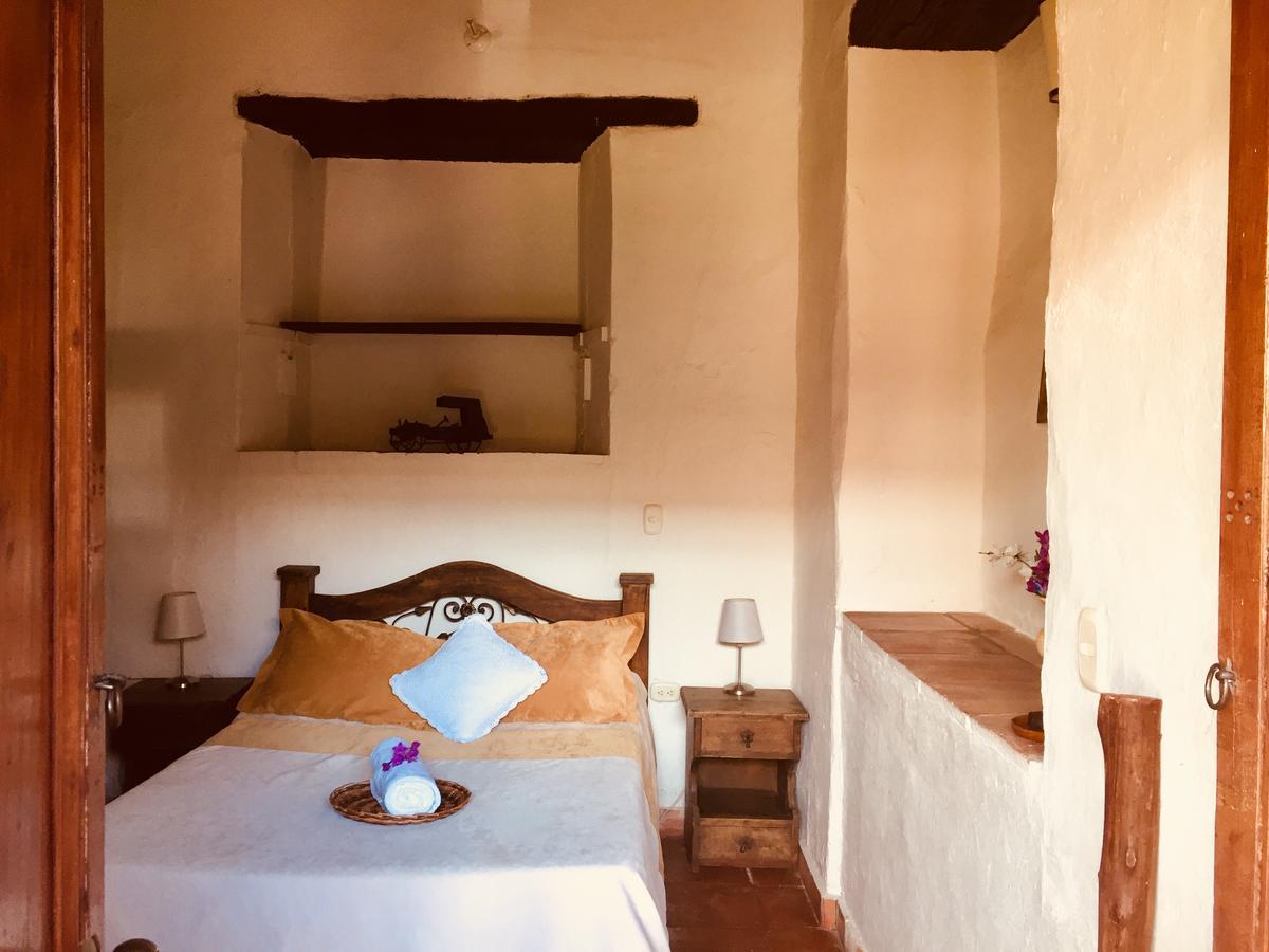 La Serrana Hostal Spa Socorro Ngoại thất bức ảnh