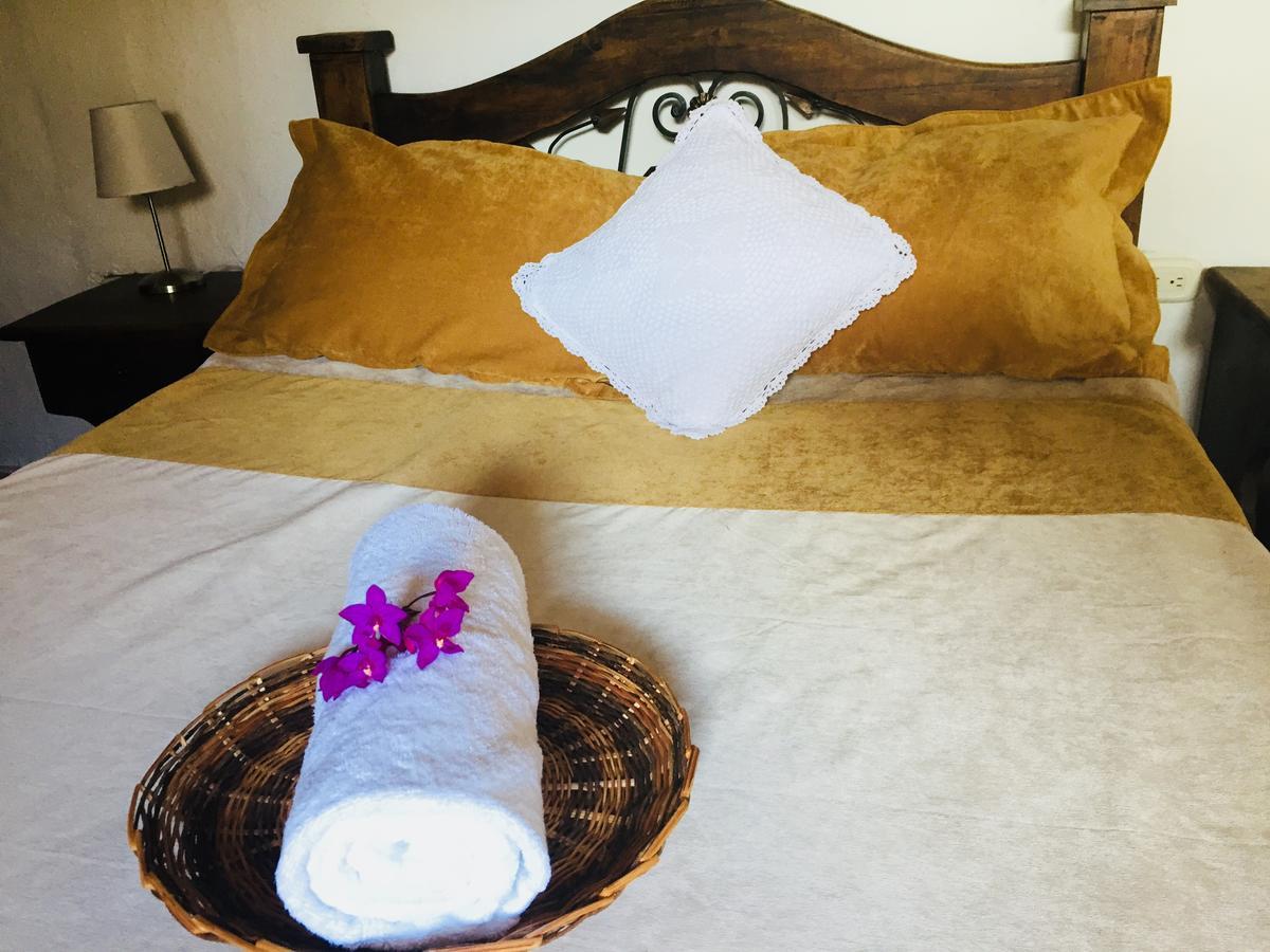 La Serrana Hostal Spa Socorro Ngoại thất bức ảnh
