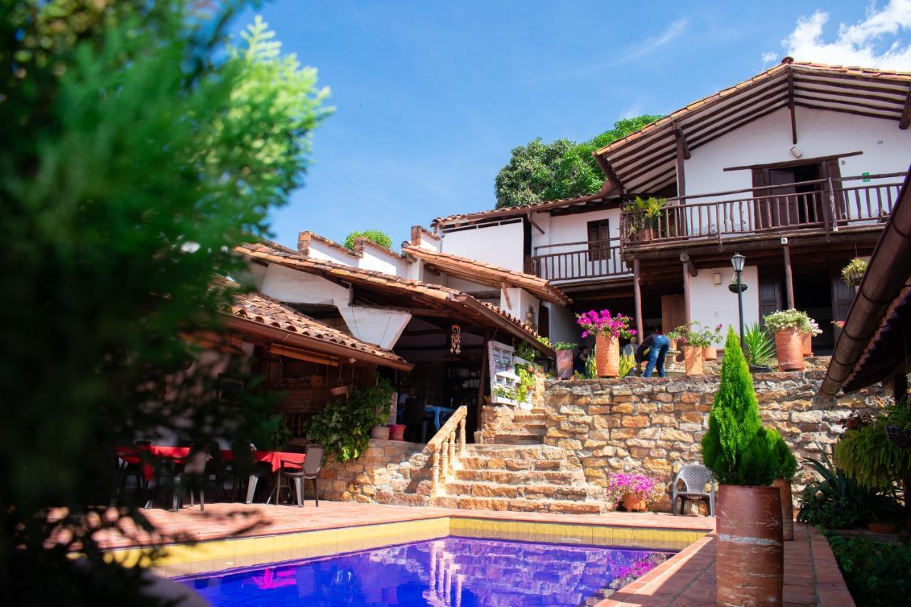 La Serrana Hostal Spa Socorro Ngoại thất bức ảnh